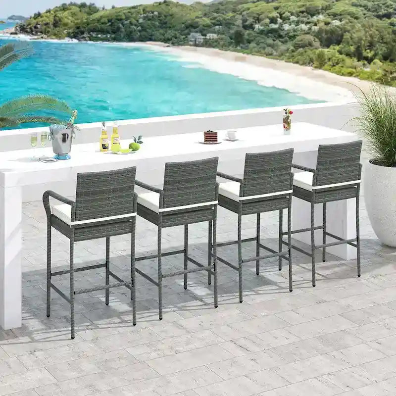 2/4 Pack Outdoor Bar Chairs Set Rattan Bar Stools with Seat Cushions